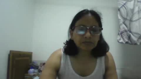 Snapshot of titssmall123 chatting on 11-16-25, 02:28 Ester online show from 11-16-25, 02:28
