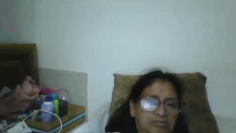 Ester online show from 11-19-25, 02:33