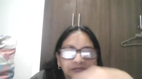Ester online show from 06-19-26, 08:56