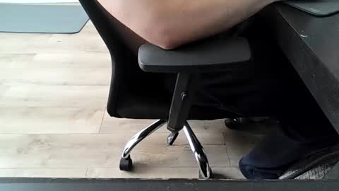 titsthebest online show from 05-18-26, 05:02