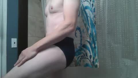 Snapshot of tittyzandbeer chatting on 11-03-25, 09:54 tittyzandbeer online show from 11-03-25, 09:54