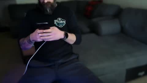 Snapshot of tj_the_man chatting on 03-04-25, 01:59 TJ online show from 03-04-25, 01:59