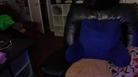 Snapshot of tkmacon chatting on 09-15-25, 10:54 TK Maconn online show from 09-15-25, 10:54