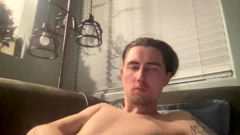 tlayne410 online show from 11-25-25, 09:20