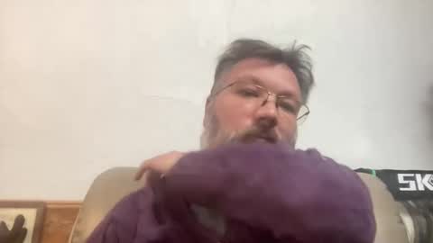 Snapshot of tmosmun chatting on 01-28-25, 02:32 Tim online show from 01-28-25, 02:32