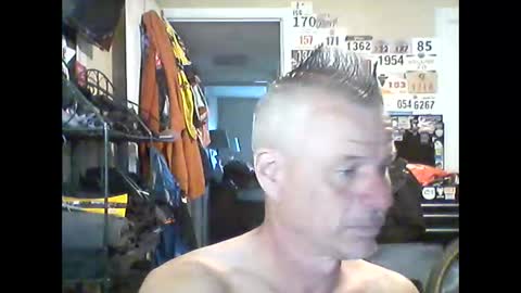 Snapshot of tnash24 chatting on 04-19-26, 11:40 tx46m online show from 04-19-26, 11:40