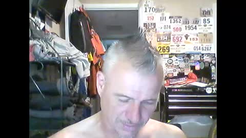 Snapshot of tnash24 chatting on 05-21-26, 11:01 tx46m online show from 05-21-26, 11:01