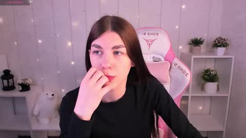 2 GMT Mo Tu We Th Fr 10am-4am online show from 02-10-26, 02:59