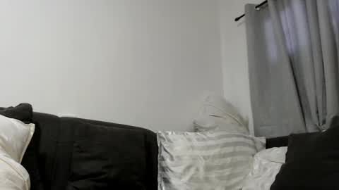 LuckyLaura online show from 11-16-25, 07:36