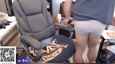 Snapshot of toddbator chatting on 01-23-25, 04:59 Todd Bator online show from 01-23-25, 04:59