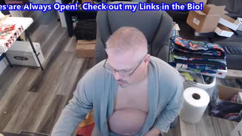 Snapshot of toddbator chatting on 02-16-25, 02:32 Todd Bator online show from 02-16-25, 02:32