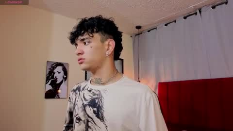 todoroki_g online show from 01-15-26, 03:44