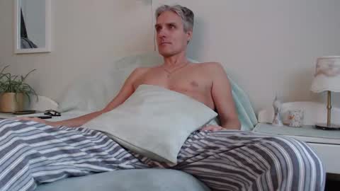 Snapshot of toffmen chatting on 12-08-24, 07:26 Daniel Bisexual uncut 20cm online show from 12-08-24, 07:26