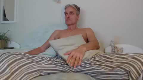 Snapshot of toffmen chatting on 12-08-24, 03:13 Daniel Bisexual uncut 20cm online show from 12-08-24, 03:13
