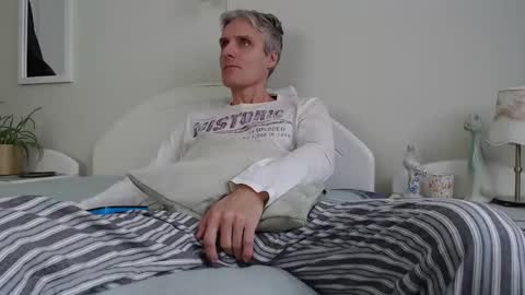 Snapshot of toffmen chatting on 12-24-24, 08:55 Daniel Bisexual uncut 20cm online show from 12-24-24, 08:55