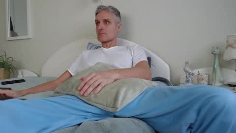 Snapshot of toffmen chatting on 01-19-25, 08:39 Daniel Bisexual uncut 20cm online show from 01-19-25, 08:39