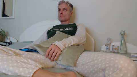 Snapshot of toffmen chatting on 02-02-25, 03:17 Daniel Bisexual uncut 20cm online show from 02-02-25, 03:17