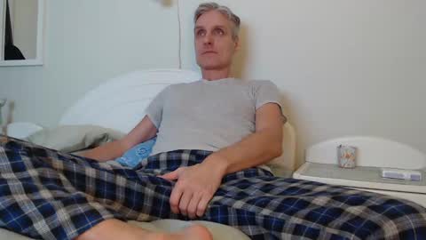 Snapshot of toffmen chatting on 02-15-25, 03:39 Daniel Bisexual uncut 20cm online show from 02-15-25, 03:39