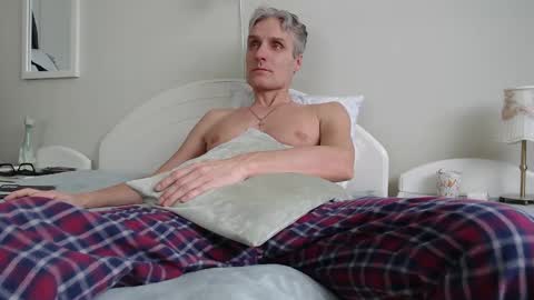 Snapshot of toffmen chatting on 03-01-25, 07:30 Daniel Bisexual uncut 20cm online show from 03-01-25, 07:30