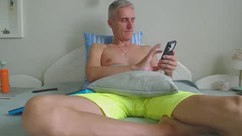 Snapshot of toffmen chatting on 09-13-25, 05:51 Daniel Bisexual uncut 20cm online show from 09-13-25, 05:51