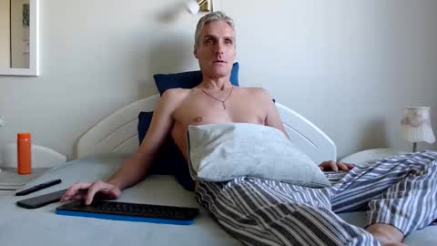 Snapshot of toffmen chatting on 10-11-25, 06:45 Daniel Bisexual uncut 20cm online show from 10-11-25, 06:45