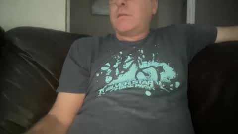 Joshua1983 online show from 12-31-24, 04:25