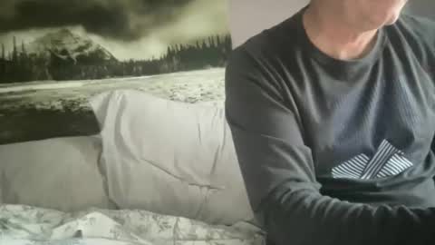 Joshua1983 online show from 10-21-25, 03:24