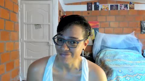 Independent Models online show from 01-17-26, 05:05