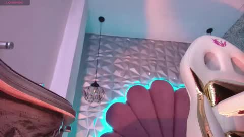 toky         online show from 10-04-25, 07:23