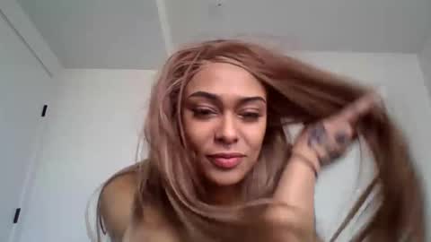 Snapshot of tokyo2sexy chatting on 02-26-26, 09:25 tokyo2sexy online show from 02-26-26, 09:25