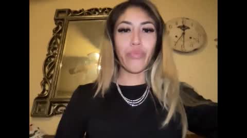 Snapshot of tokyo_honey_26 chatting on 01-09-25, 07:50 Tokyo Honey online show from 01-09-25, 07:50