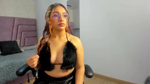 Snapshot of tokyo_royal chatting on 03-02-26, 08:04 tokyo_royal online show from 03-02-26, 08:04