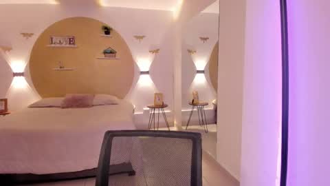 Tokyo  online show from 11-08-25, 04:01