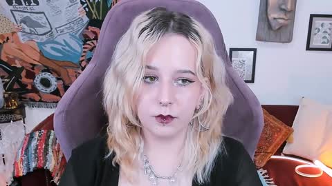 Snapshot of tollimoll chatting on 01-13-25, 08:15 Tolli Moll online show from 01-13-25, 08:15