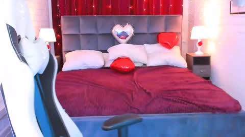 Snapshot of tollimoll chatting on 02-12-25, 04:22 Tolli Moll online show from 02-12-25, 04:22