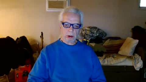 tom112292014 online show from 02-04-25, 02:21