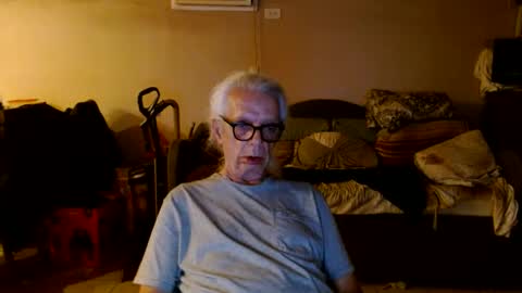 tom112292014 online show from 09-18-25, 01:18