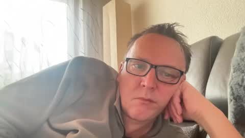 Snapshot of tom6644 chatting on 02-07-25, 03:08 Tom online show from 02-07-25, 03:08