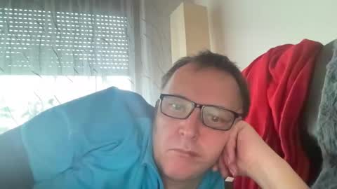 Snapshot of tom6644 chatting on 03-02-25, 04:32 Tom online show from 03-02-25, 04:32