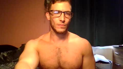 Snapshot of tom90ukx chatting on 11-13-25, 12:04 tom90ukx online show from 11-13-25, 12:04