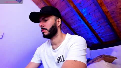   online show from 04-12-26, 01:27