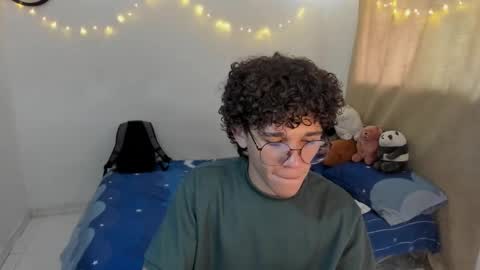 Tom Blue online show from 02-04-26, 04:35