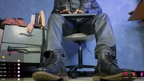 Tom online show from 04-01-26, 03:53