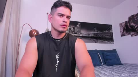 Snapshot of tom_mckleein chatting on 01-19-25, 02:59 TOM MCKLEEIN instagram online show from 01-19-25, 02:59