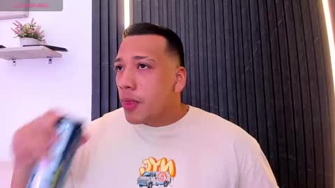 Tom muscle1 online show from 11-11-25, 12:05