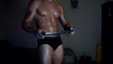 Snapshot of tom_show chatting on 05-20-26, 11:22 tom_show online show from 05-20-26, 11:22