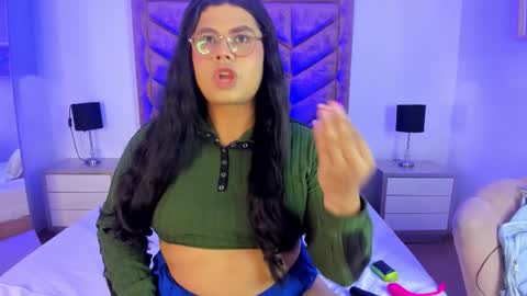 Tom Silver  online show from 12-23-25, 03:48