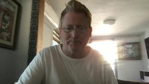 Hola online show from 01-24-25, 05:32