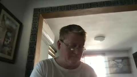 Hola online show from 01-29-25, 06:39