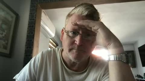 Hola online show from 02-14-25, 06:40